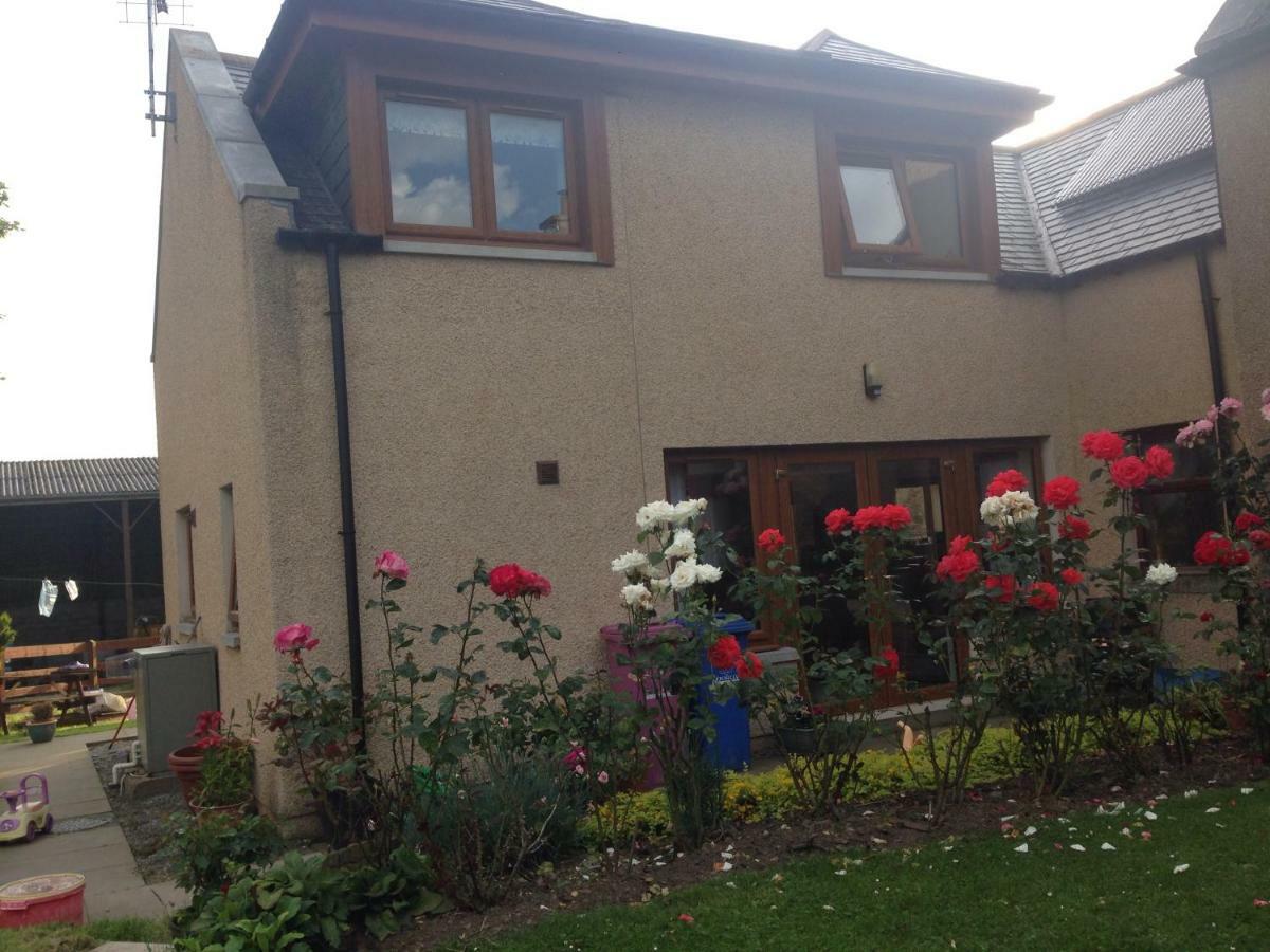 Meikle Ardrone Homestay Keith Eksteriør billede
